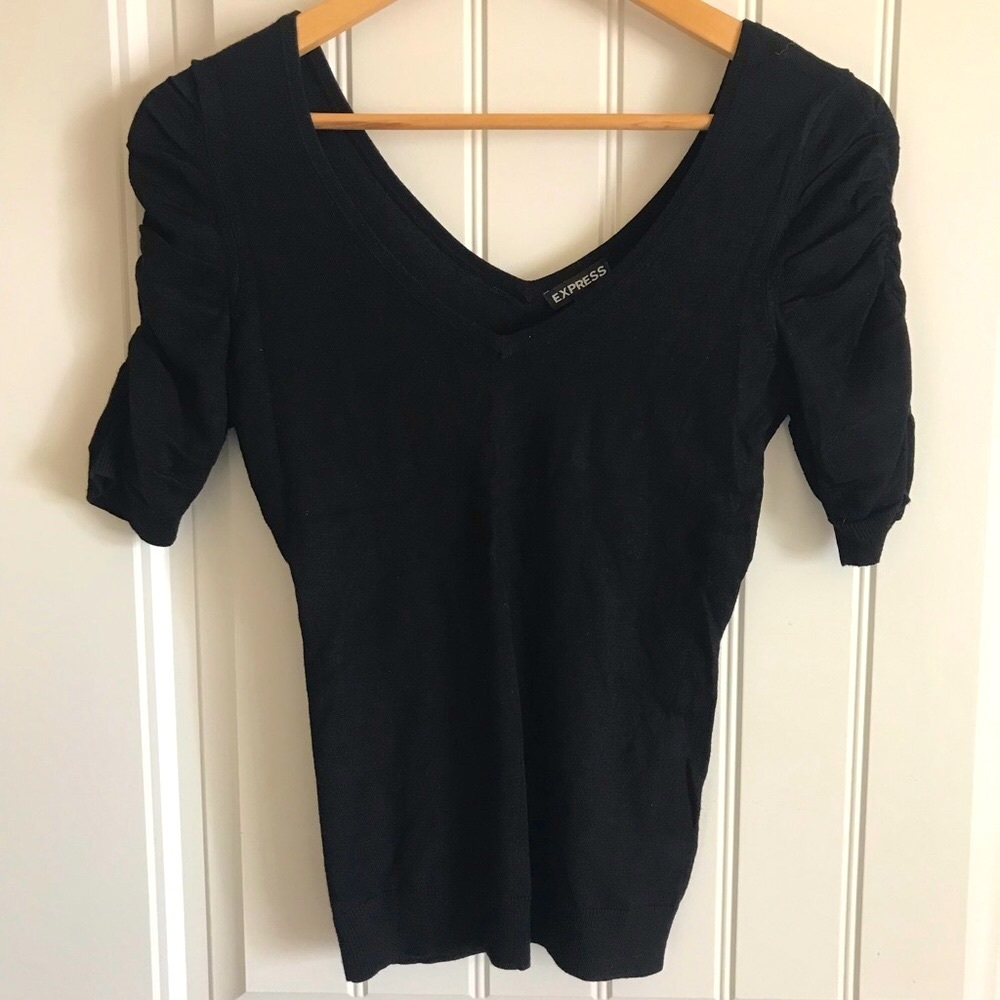 New without tag express ruched shoulder sweater xs